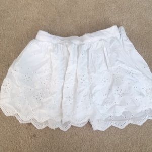 GAP EYELET SKIRT